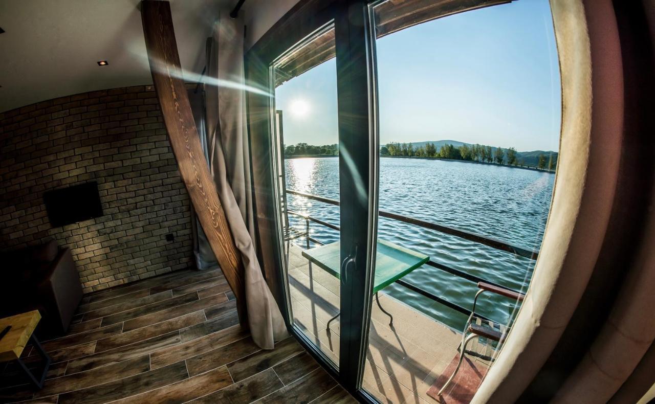 Boatel Copacabana Veliko Gradište Exterior foto