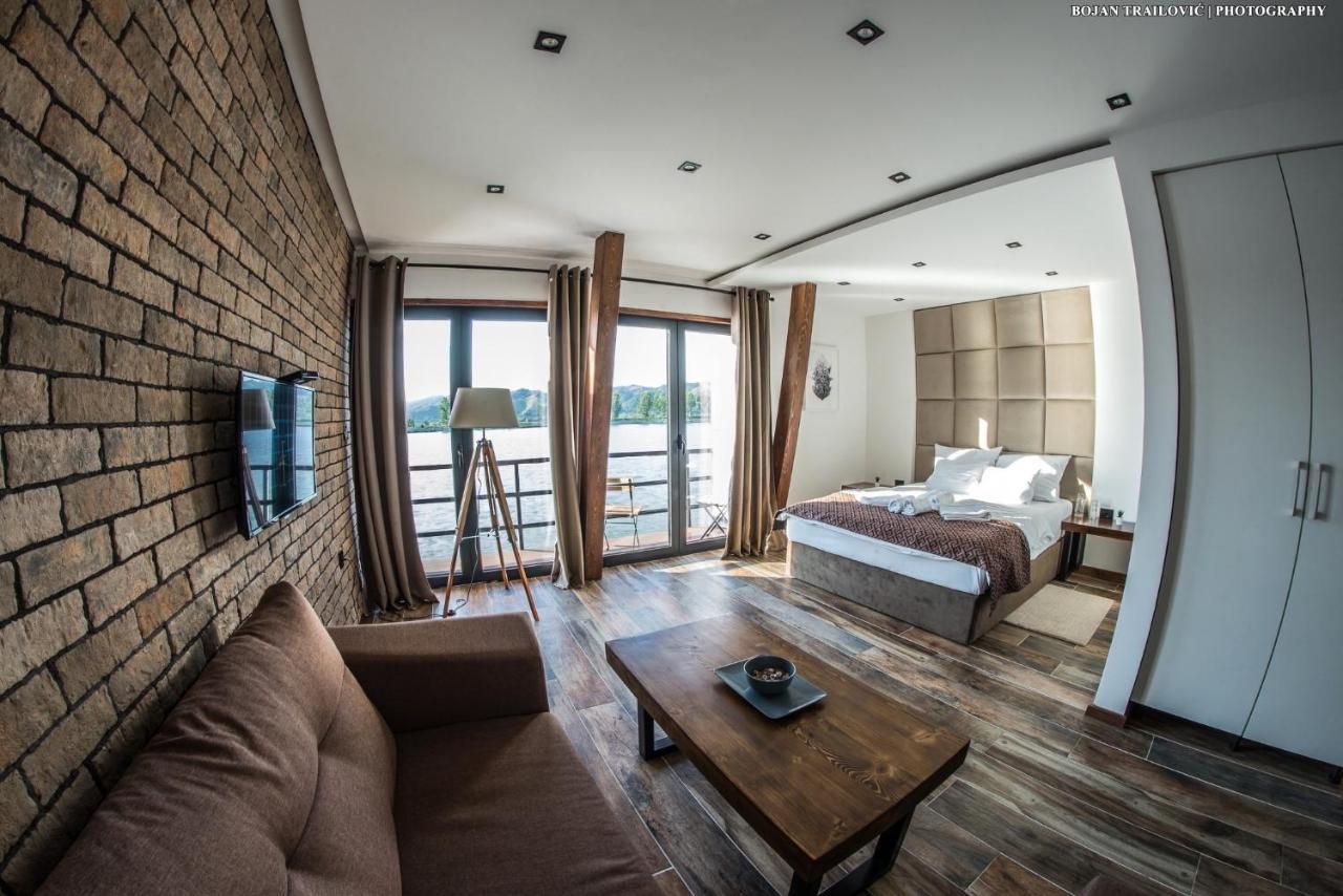 Boatel Copacabana Veliko Gradište Exterior foto