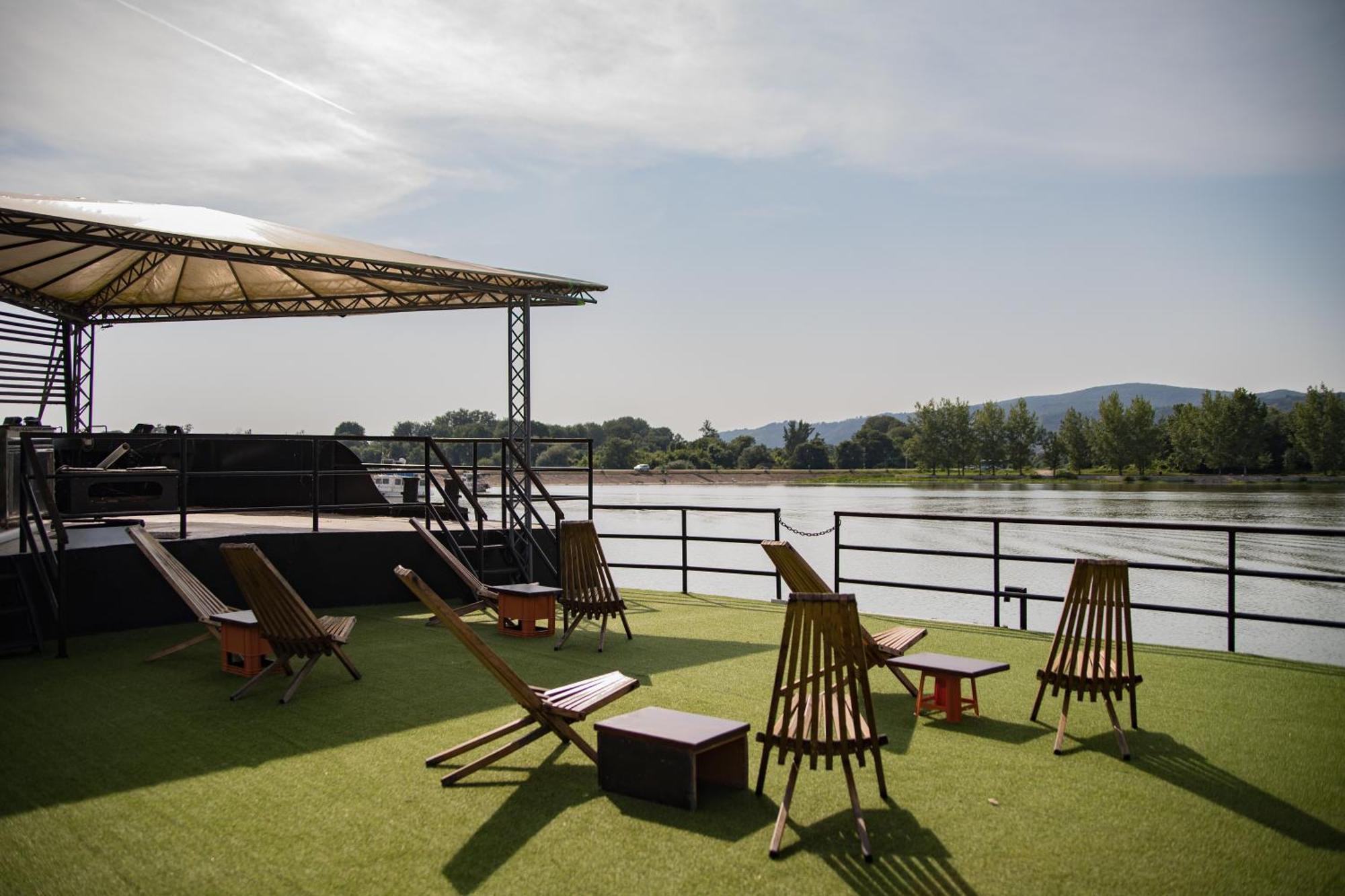 Boatel Copacabana Veliko Gradište Exterior foto